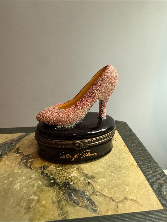 Marilyn Monroe Other - Marilyn Monroe Pink Glitter Stiletto Trinket Box